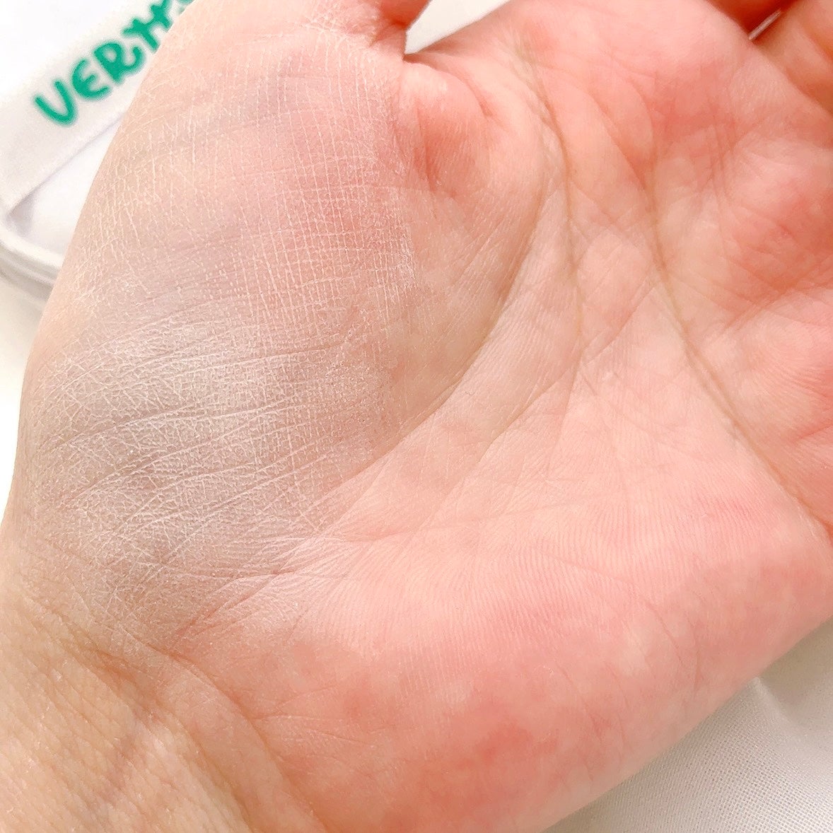 ノーセバムミントブラーパウダー /Vertty/ルースパウダーを使ったクチコミ(2枚目)