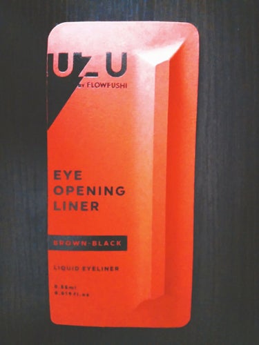 EYE OPENING LINER/UZU BY FLOWFUSHI/リキッドアイライナーを使ったクチコミ（1枚目）