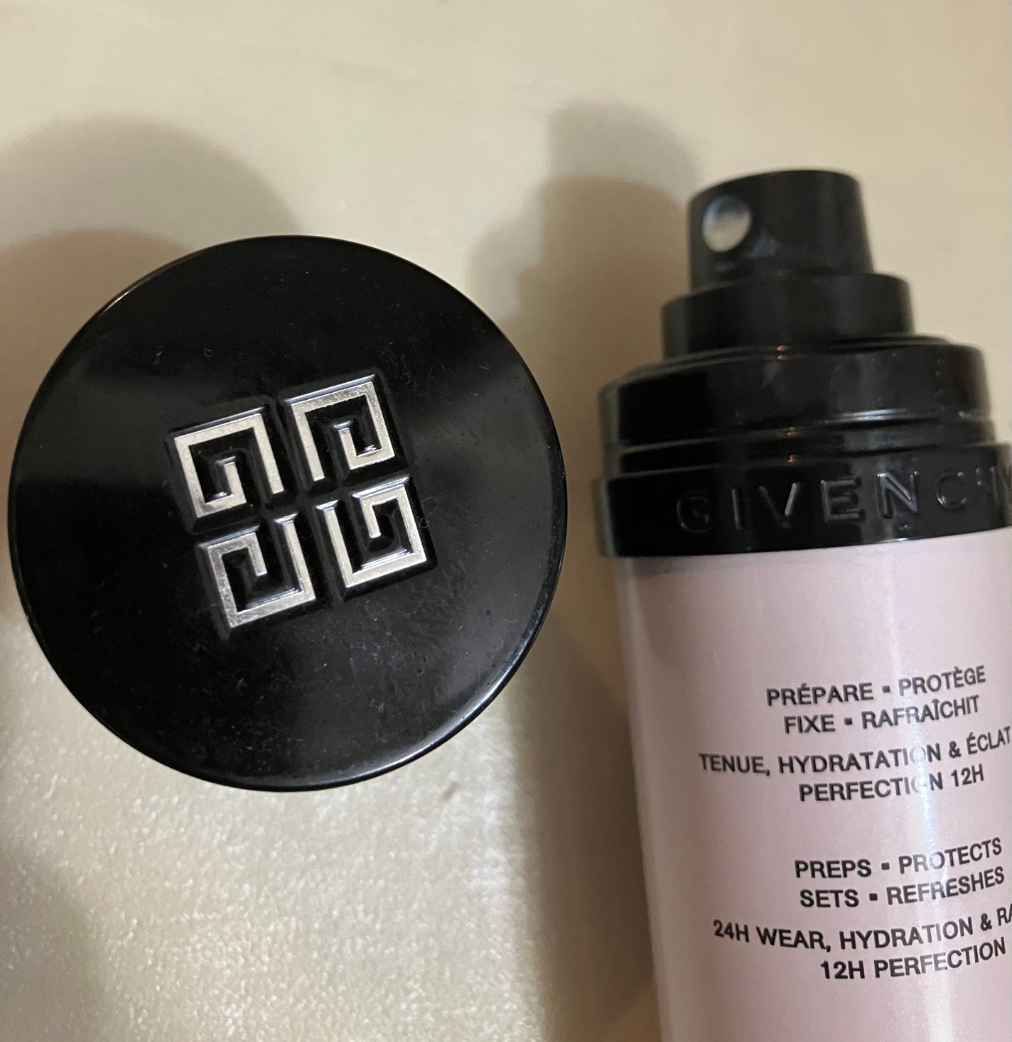 プリズム・リーブル・プレップ&セット・グロウ・ミスト/GIVENCHY/化粧下地を使ったクチコミ(2枚目)