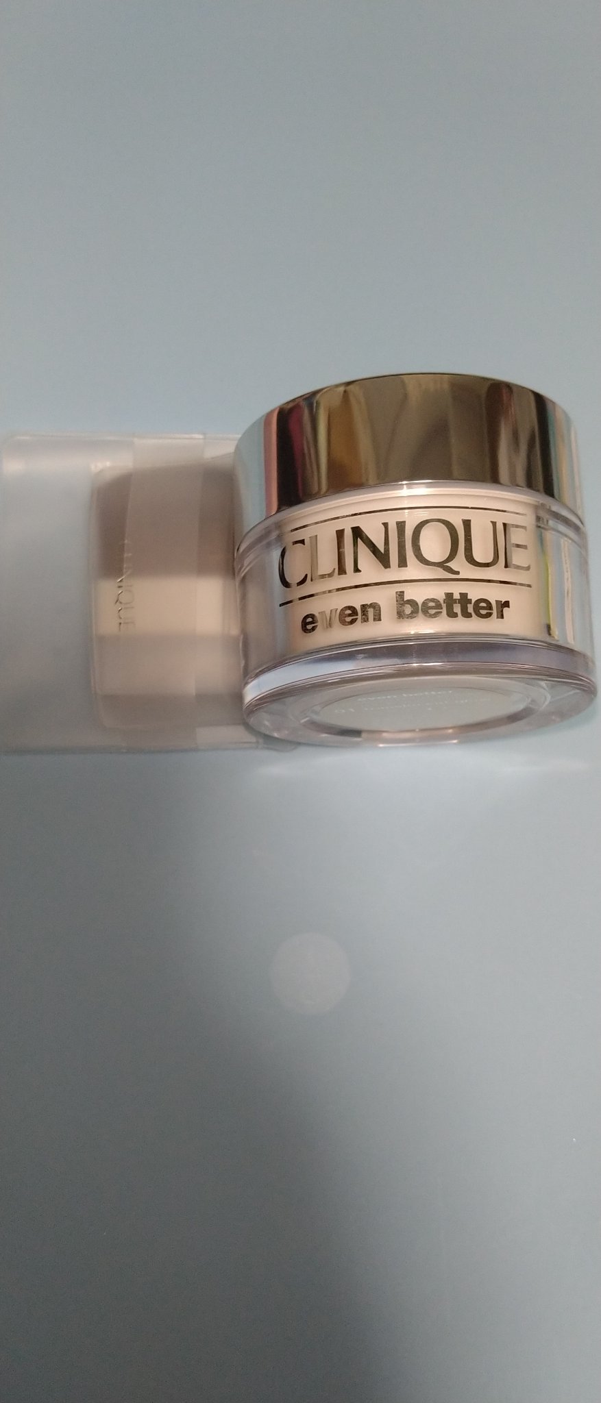 イーブン ベター ブライトニング ルース パウダーC/CLINIQUE/ルースパウダーを使ったクチコミ（3枚目）