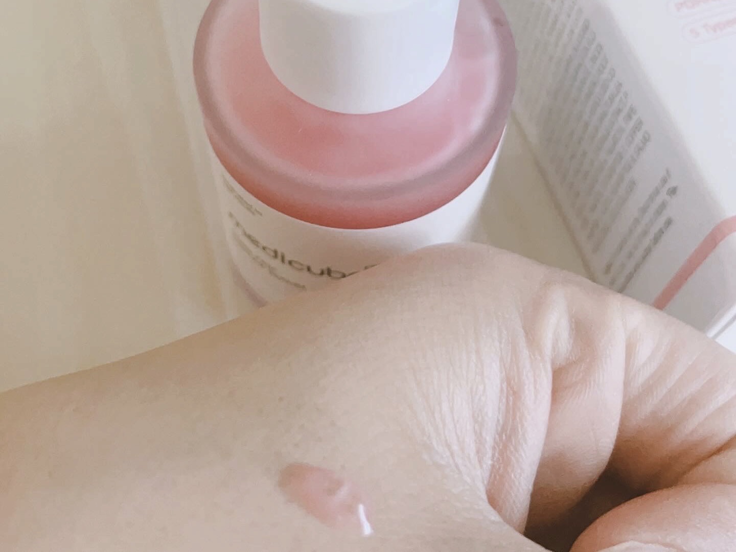 PDRNピンクアンプル PDRN 10,000ppm配合/MEDICUBE/美容液を使ったクチコミ（2枚目）