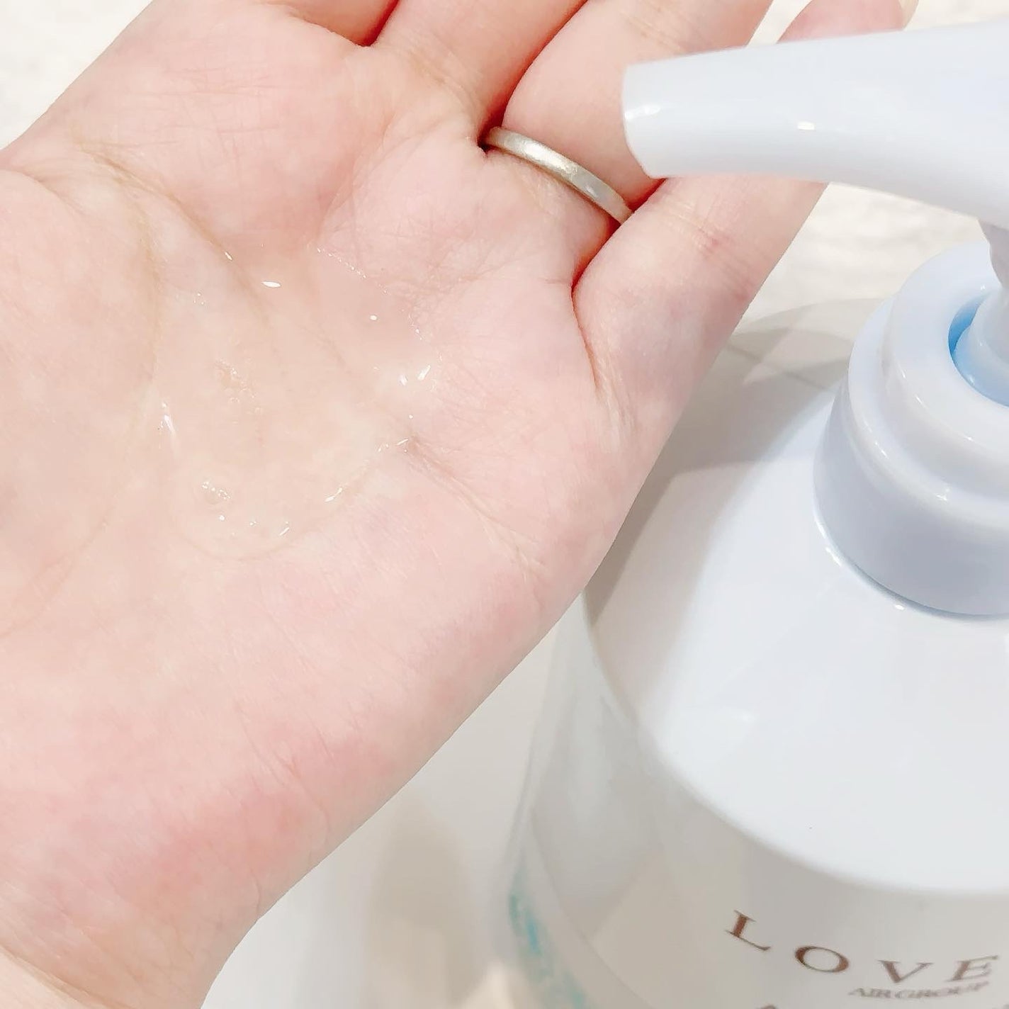 エアリーアンドグロス シャンプー/トリートメント /LOVEST by air Salon Quality Hair Care/市販シャンプーを使ったクチコミ(5枚目)