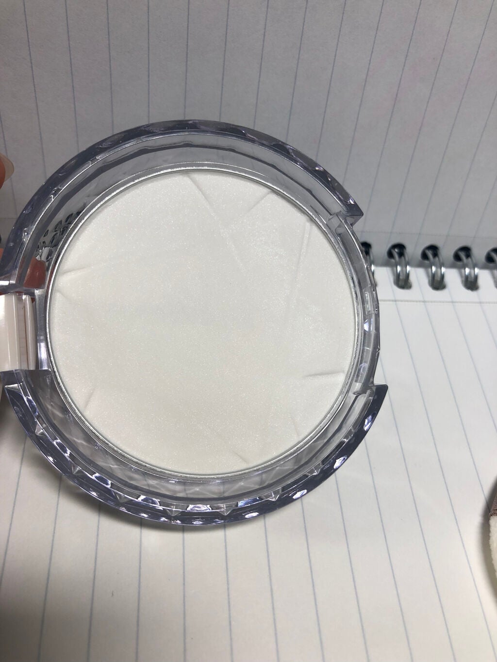 毛穴レスパウダー/CEZANNE/プレストパウダーを使ったクチコミ(2枚目)