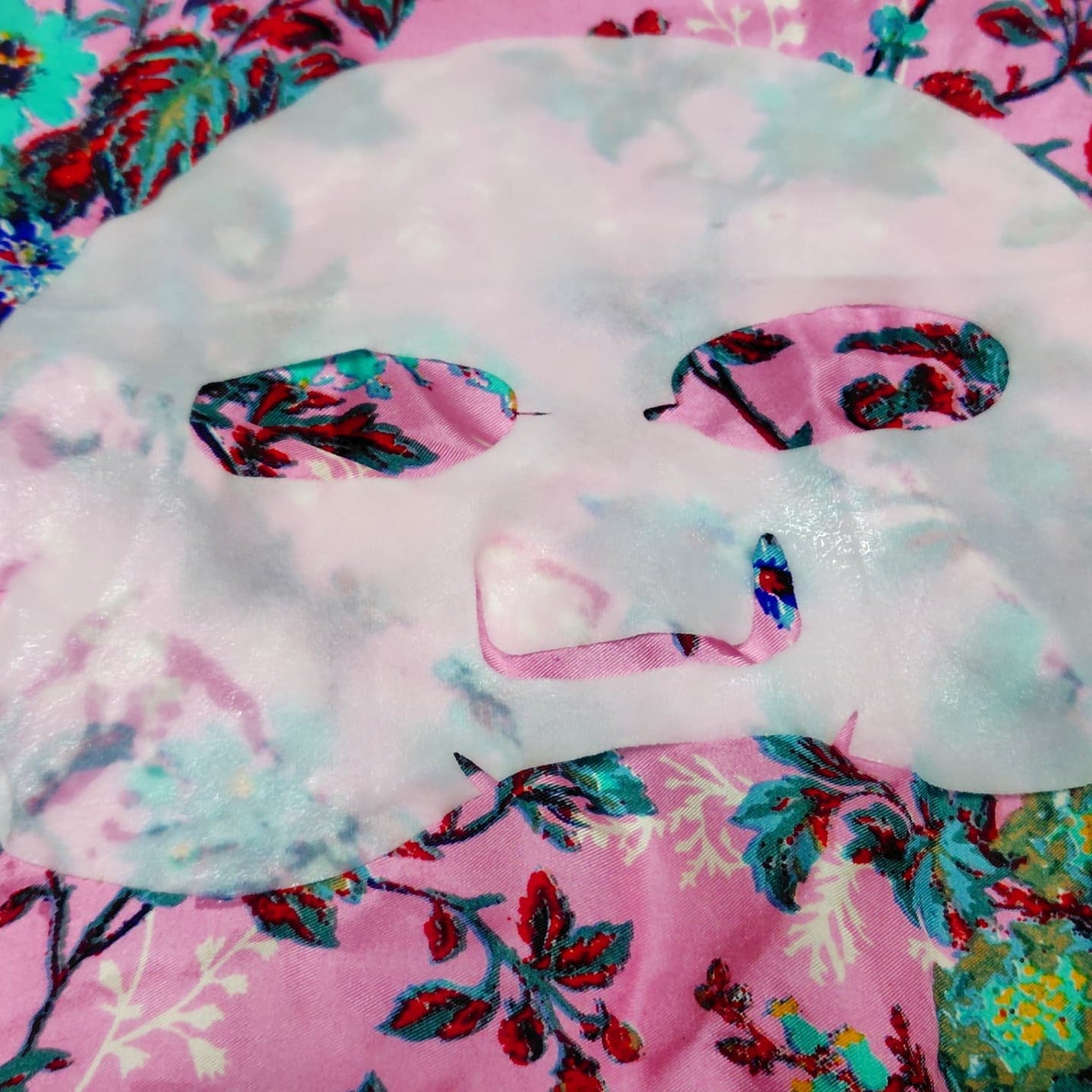 9番 NMNバイオリフトラッピングマスク/numbuzin/シートマスク・パックを使ったクチコミ(3枚目)