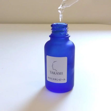 つなまよ on LIPS 「タカミスキンピール洗顔後に顔の中心から外側へ包み込むようになじ..」(1枚目)