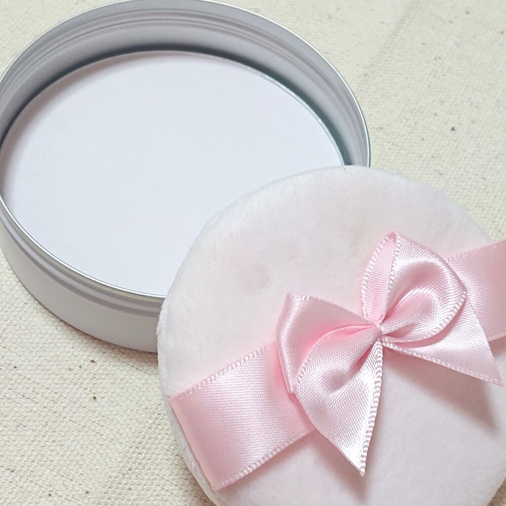 すっぴんパウダー サクラルーチェの香り/クラブ/プレストパウダーを使ったクチコミ（2枚目）