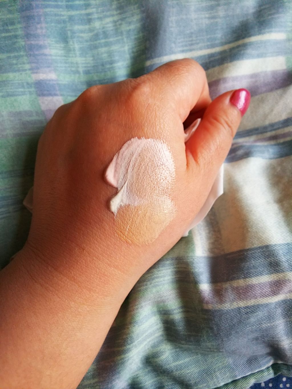 カラースタイリスト/オルビス/クリーム・エマルジョンファンデーションを使ったクチコミ（2枚目）