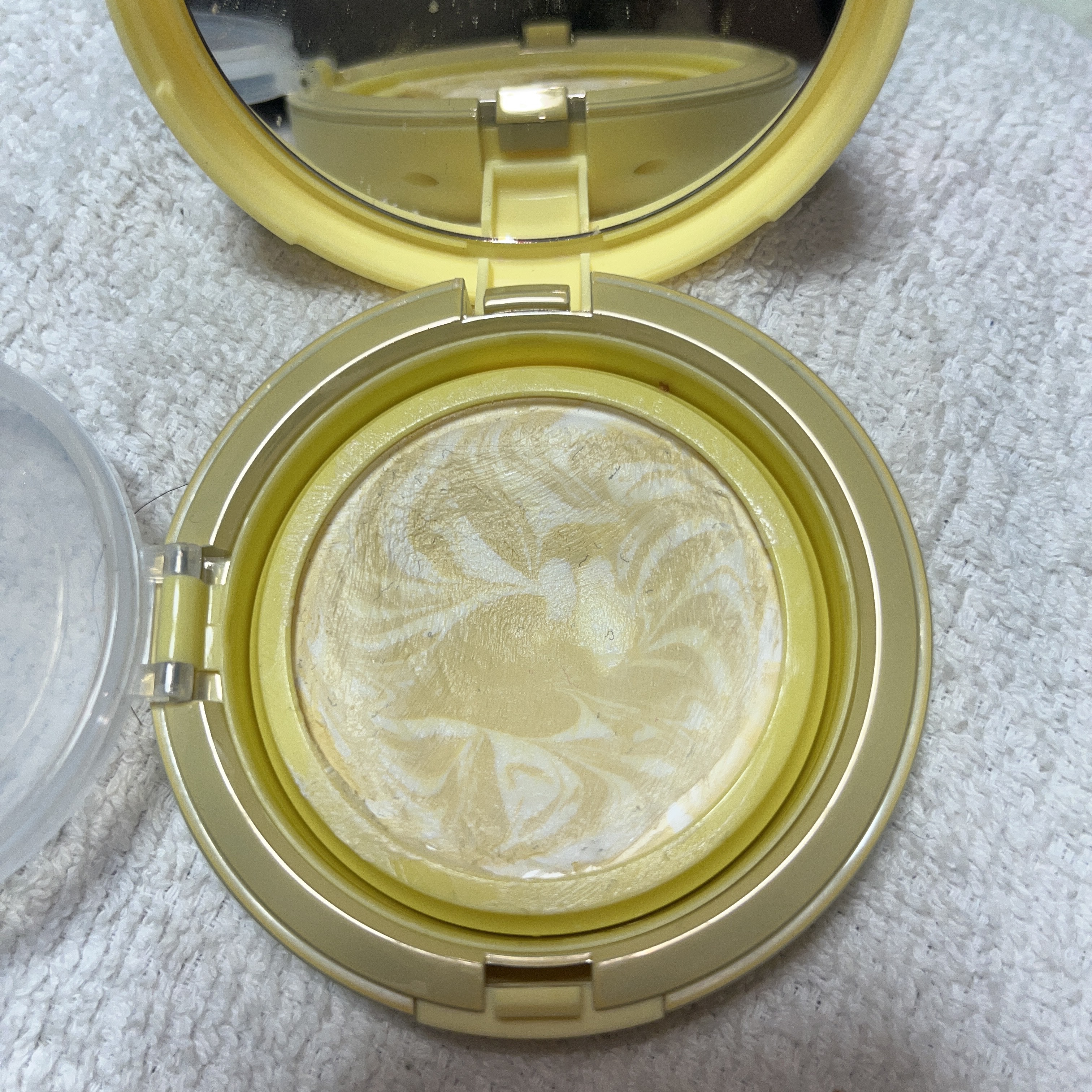 ジューシーパン スキンケアプライマー/A’pieu/化粧下地を使ったクチコミ（2枚目）