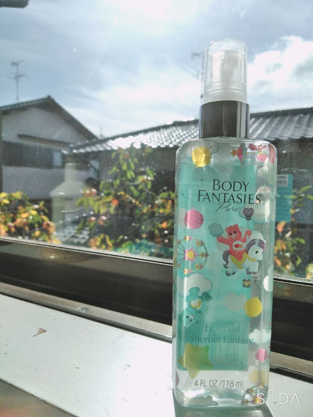 ボディファンタジー ピュア ボディスプレー エメラルドシャーベット 59mL/ボディファンタジー/香水(レディース)を使ったクチコミ（2枚目）