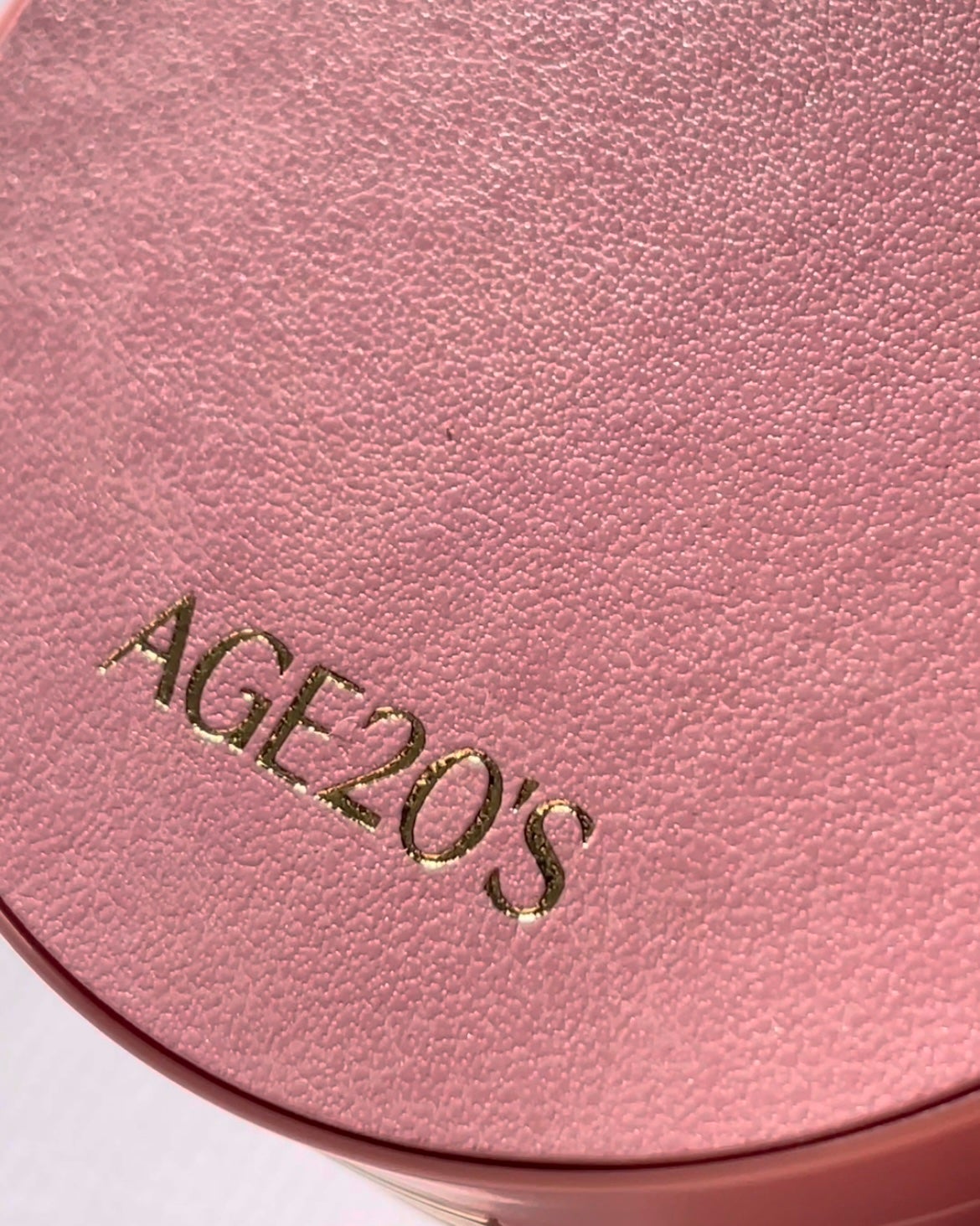 ヴェールヌーディ エッセンスパクトグロウ/AGE20’s/クリーム・エマルジョンファンデーションを使ったクチコミ(1枚目)