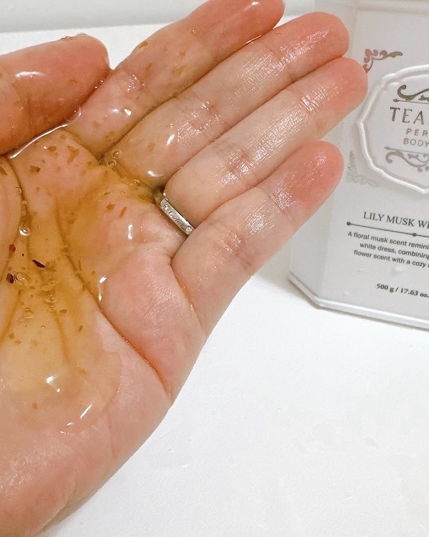 パフュームボディローション リリィムスクホワイトティー/TEABLESS/ボディローションを使ったクチコミ(4枚目)