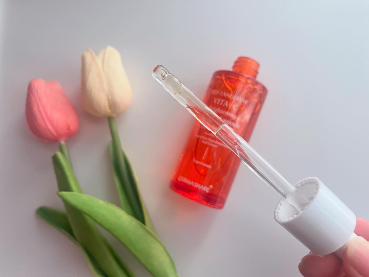 レッドタンジェリンVITA-Cカプセルセラム/DERMASHARE/美容液を使ったクチコミ（2枚目）