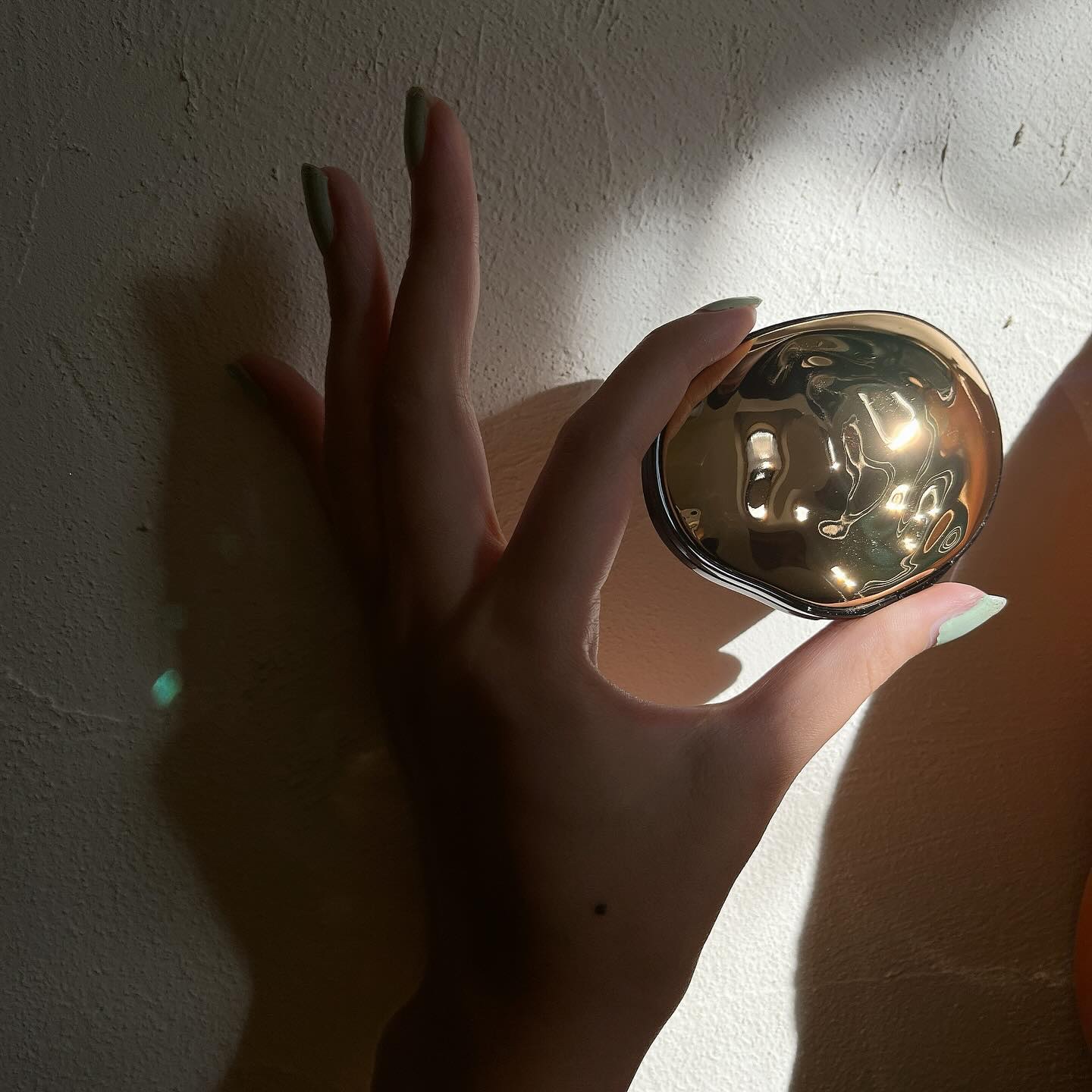 Eyeshadow 5 Colour Compacts/BYREDO/アイシャドウパレットを使ったクチコミ（2枚目）