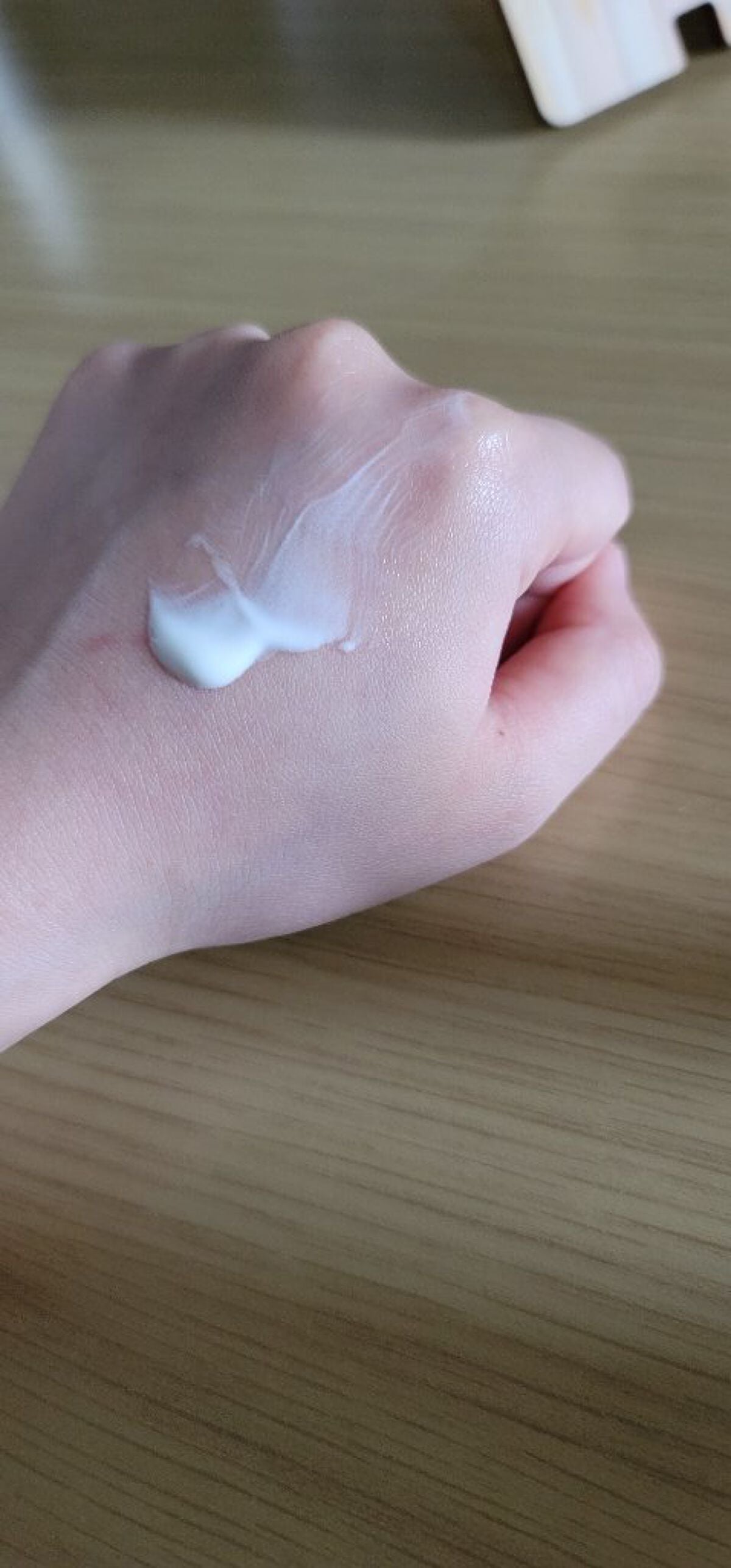 オレゾ ホワイト パーフェクトジェル UVa/ロート製薬/日焼け止めジェルを使ったクチコミ(3枚目)