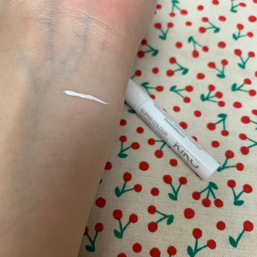 瑠華 on LIPS 「KikoMilanoの白いアイライナーです。🖤色味白。最初は水..」(2枚目)