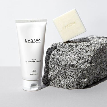 LAGOM  ラゴム pHバランス クレンジングバーのクチコミ「＼肌が喜ぶ弱酸性洗顔で肌をすこやかにキープ／

みなさまこんばんは！LAGOM〈ラゴム〉です☺.....」（1枚目）