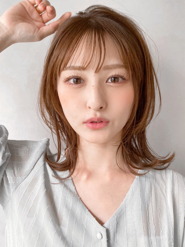 顔立ちの整った女性