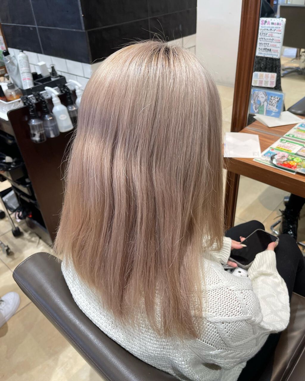 寛門 on LIPS 「【silkypink】・・・beforeは右に⇨swipeブリ..」(2枚目)