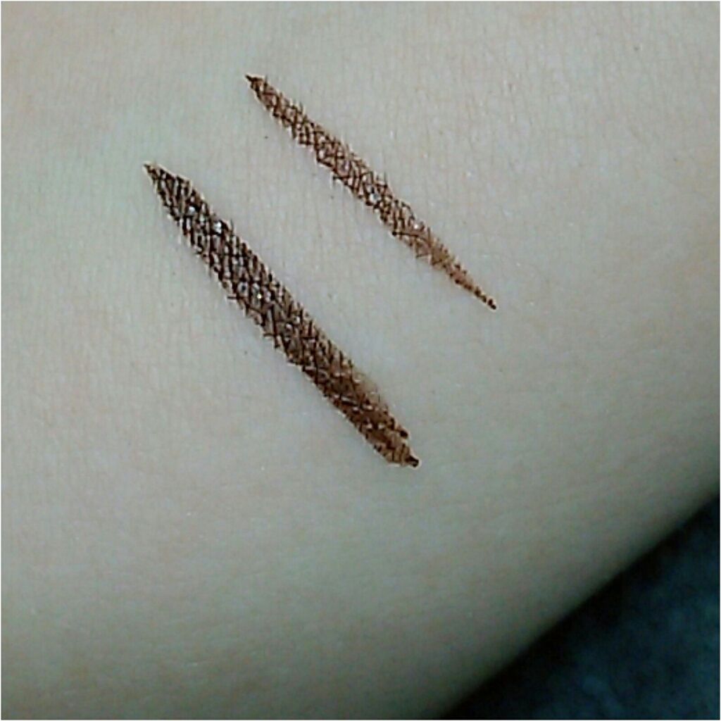 モテライナー リキッド/UZU BY FLOWFUSHI/リキッドアイライナーを使ったクチコミ（3枚目）