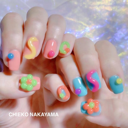 なかやまちえこ on LIPS 「#youtubeライブのアーカイブあります!⠀マイネイルを新し..」(5枚目)