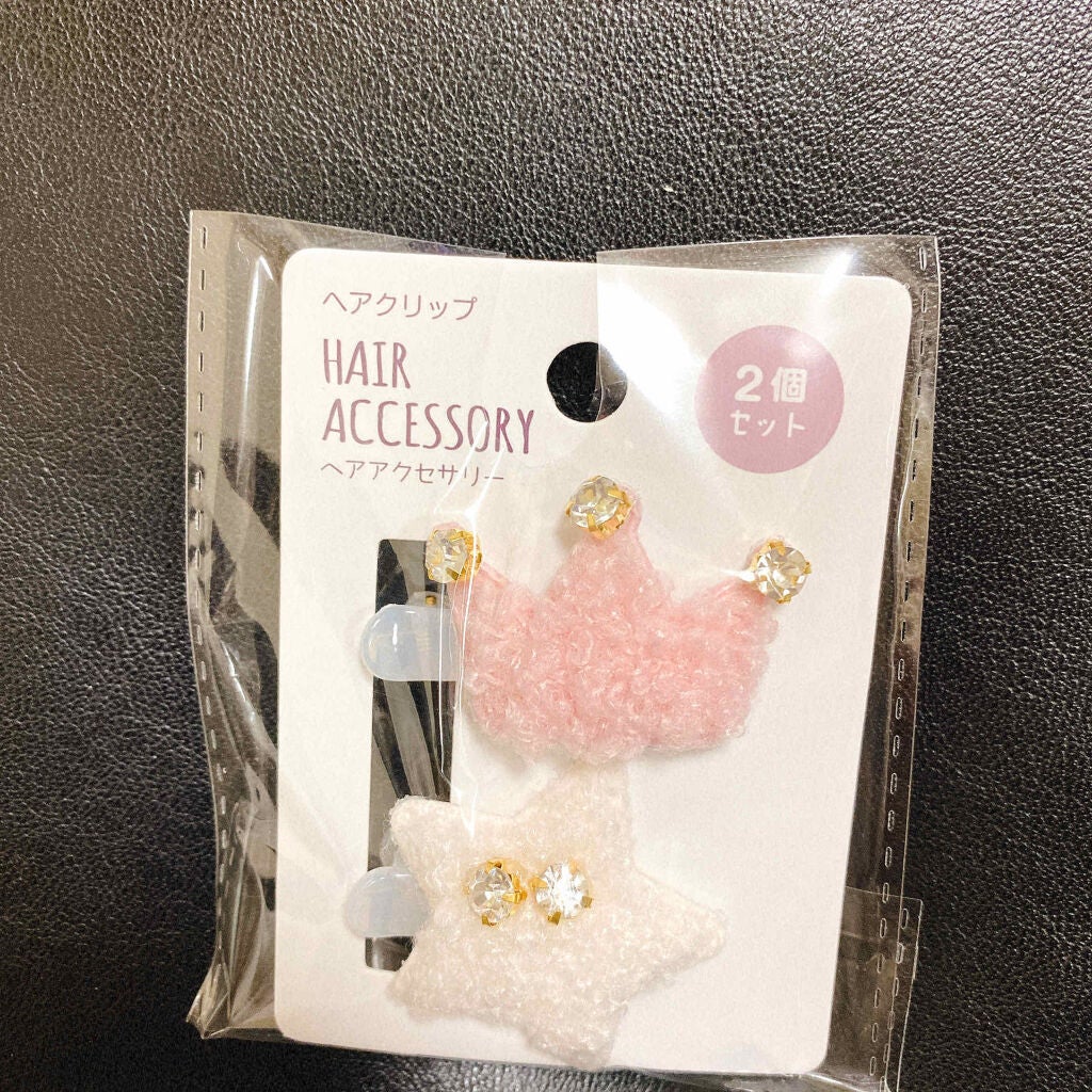 Mimiko on LIPS 「セリアヘアクリップヘアアクセサリー2個セットめちゃくちゃ可愛い..」(1枚目)