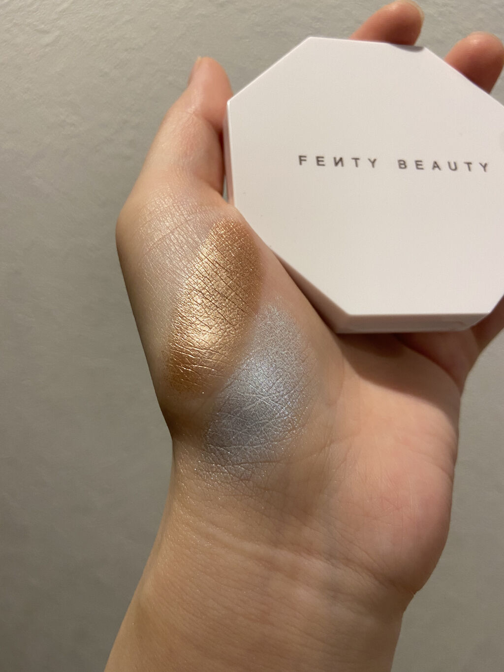 KILLAWATT FREESTYLE HIGHLIGHTER DUO/FENTY BEAUTY BY RIHANNA/パウダーハイライトを使ったクチコミ（2枚目）