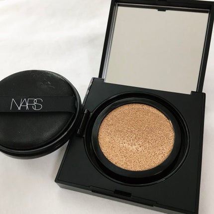 NARS ナチュラルラディアント ロングウェア クッションファンデーションのクチコミ「NARS クッションファンデーション
ファンデーションの厚塗り感が苦手でファンデーション難民だ.....」(1枚目)