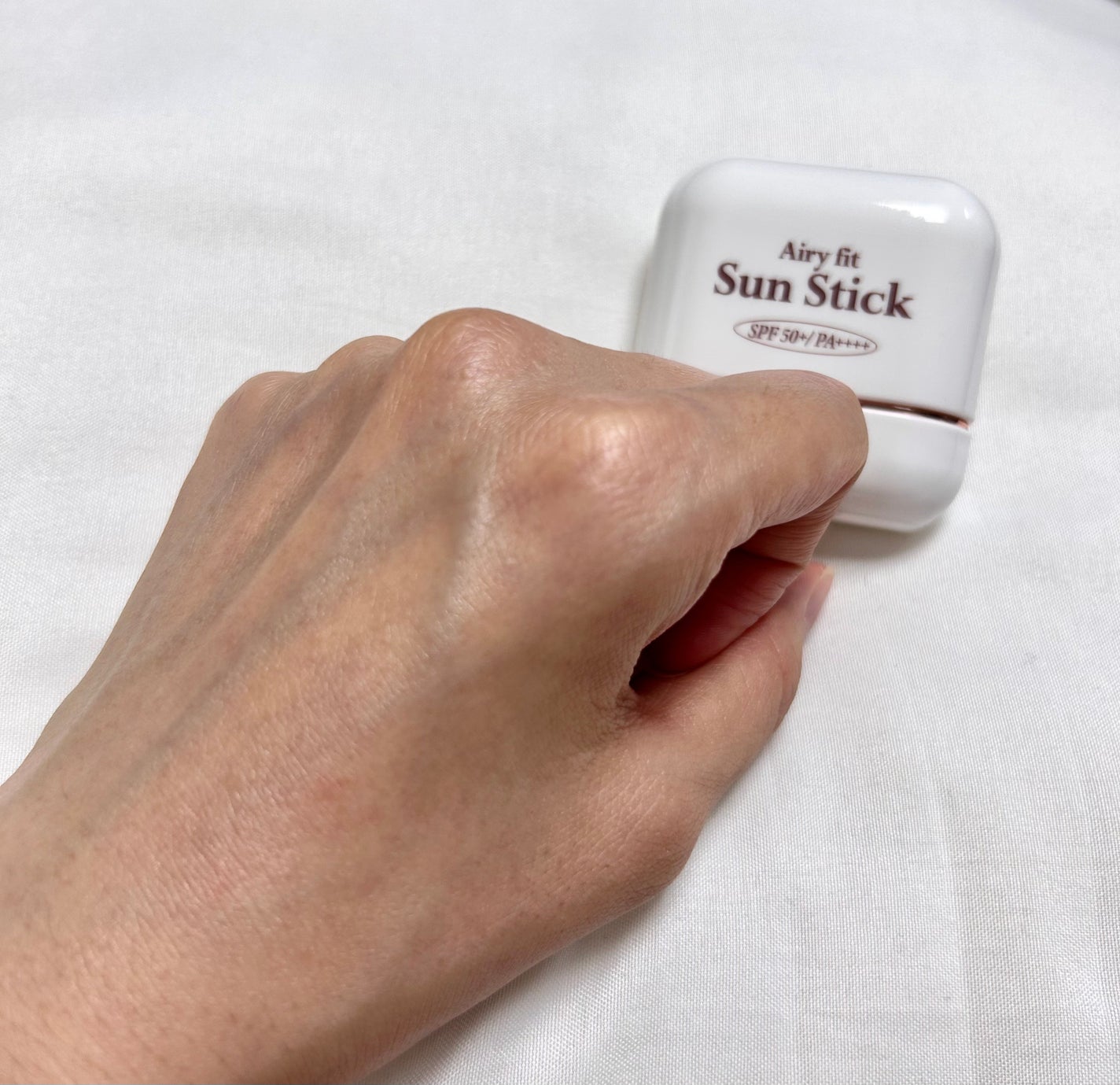 エアリーフィットサンスティック/KAHI/日焼け止めスティックを使ったクチコミ(3枚目)