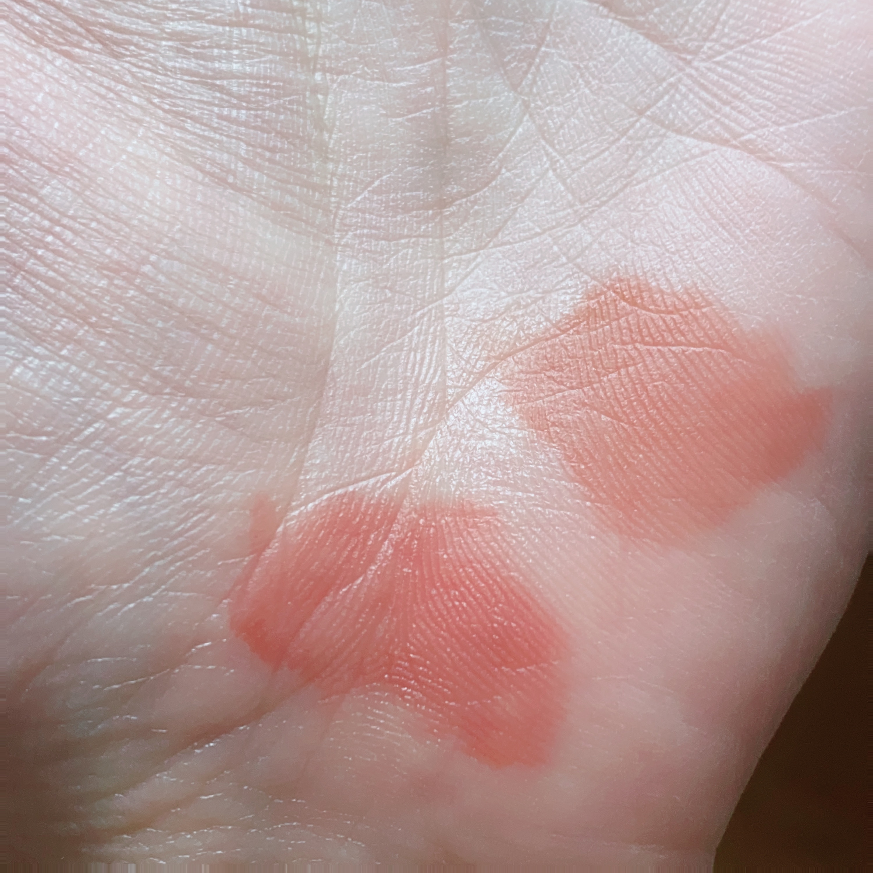 アンドバイロムアンド　グラッシーボムティント/&nd by rom&nd/リップティントを使ったクチコミ（3枚目）