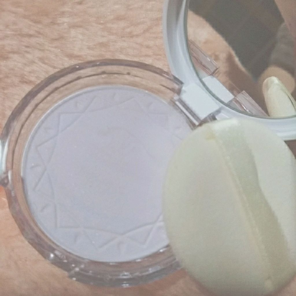 UVクリアフェイスパウダー/CEZANNE/プレストパウダーを使ったクチコミ(3枚目)