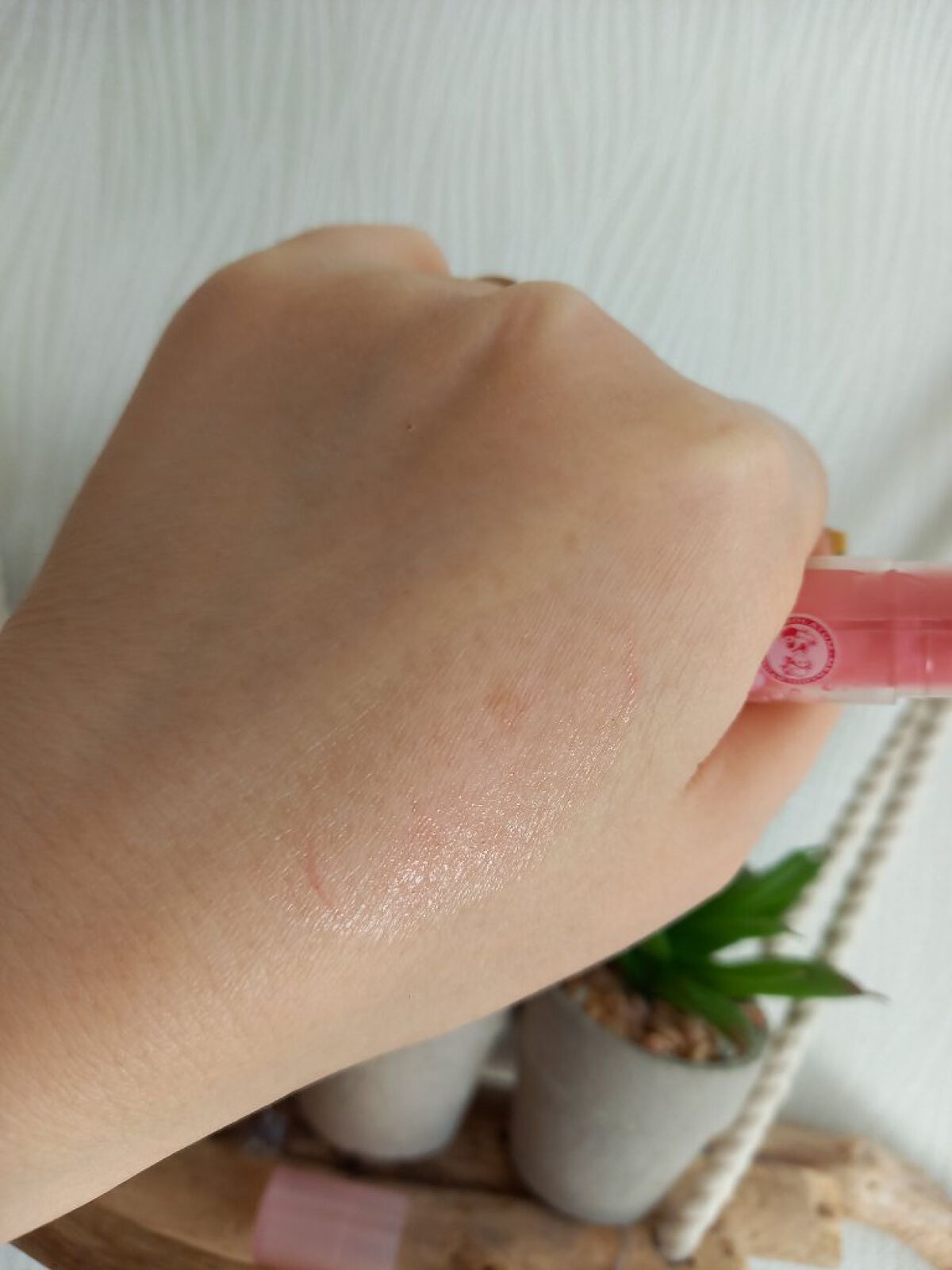 ウォーターリップ ほんのり色つき/メンソレータム/リップクリームを使ったクチコミ（2枚目）