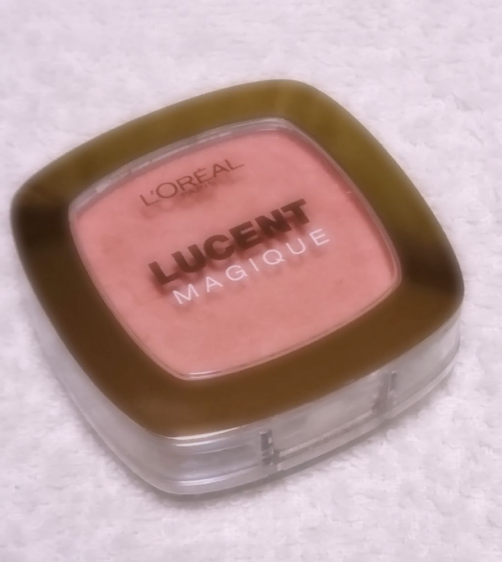 ルーセントマジック パウダーブラッシュ B1 ハニーベージュ/ロレアル パリ/パウダーチークを使ったクチコミ（1枚目）