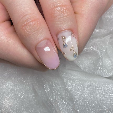 #チューリップネイル,#フラワーネイル,#春ネイル,#グラデーションネイル,#オフィスネイル,#シンプルネイル,#ちゅるんネイル,#艶ネイル,#韓国ネイル,#ワンホンネイル,#ニュアンスネイル,#トレンドネイル,#パープルネイルのネイルデザイン