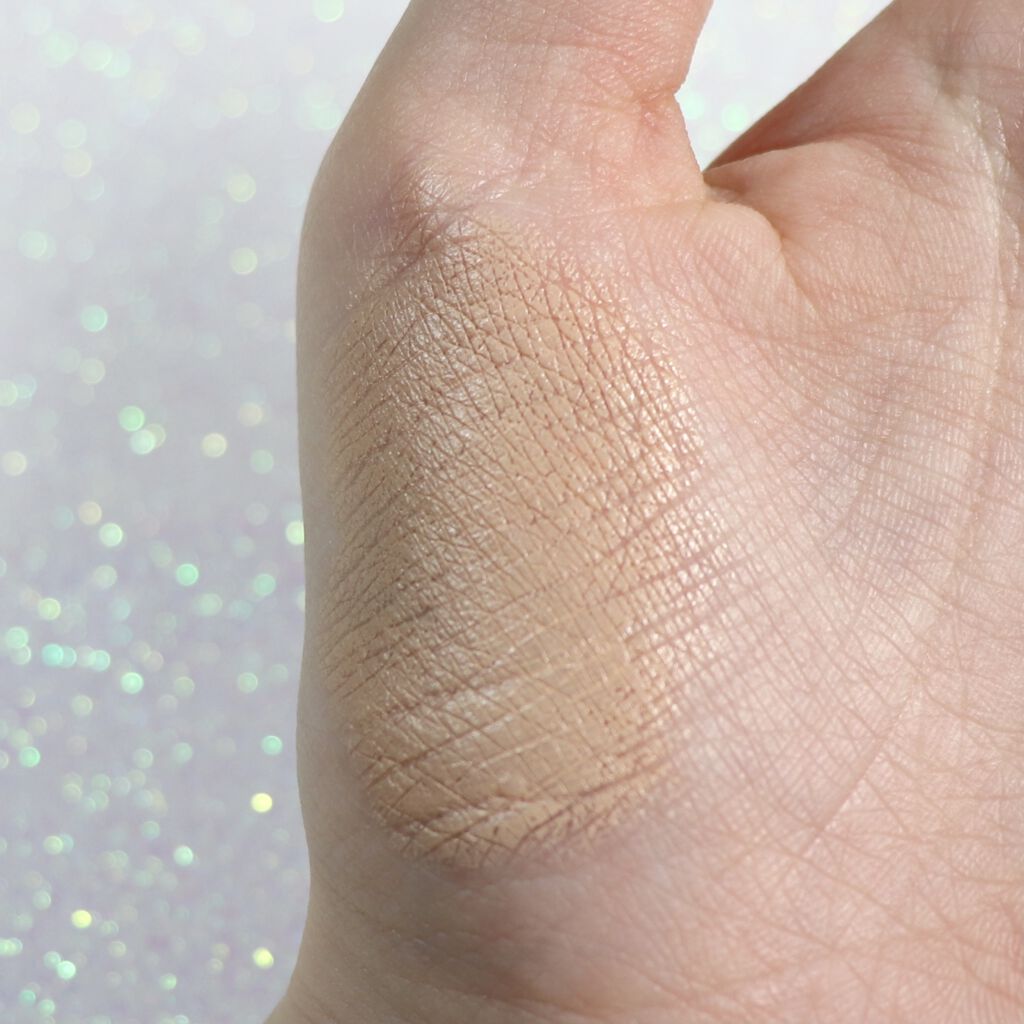 ダブルラスティングウォーターグローフィットクッション/vivLas/クッションファンデーションを使ったクチコミ（2枚目）