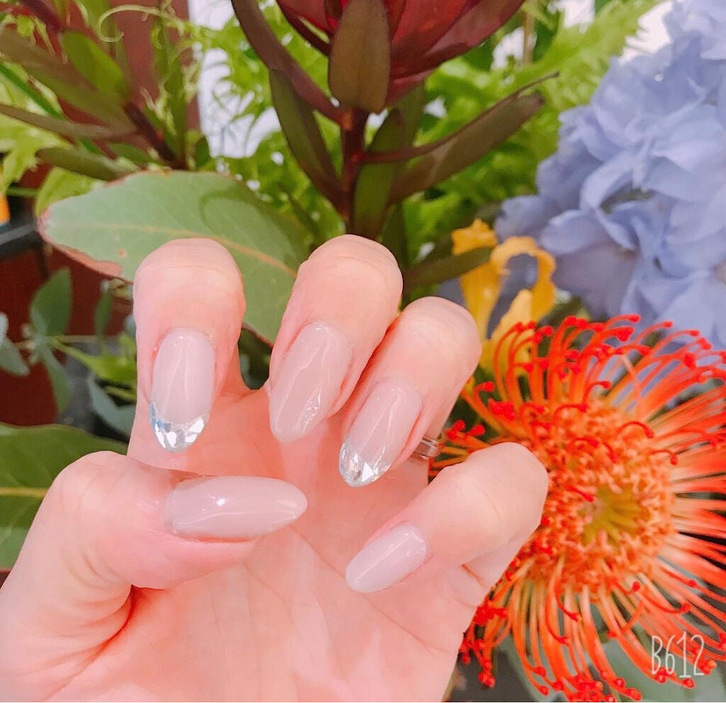 riii-.-noo on LIPS 「💅✨ガラスフレンチやmomoジェルのcolourにうっとりしま..」(2枚目)