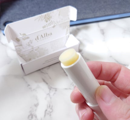 ホワイトトリュフナリシングセラムリップバーム/ダルバ/リップバームを使ったクチコミ(2枚目)