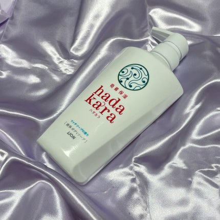 hadakara hadakara ボディソープ リッチソープの香りのクチコミ「\濃密泡で吸着保湿🧼💕/
ハダカラ
リッチソープの香り
本体500ml
Amazonで税込3.....」(1枚目)