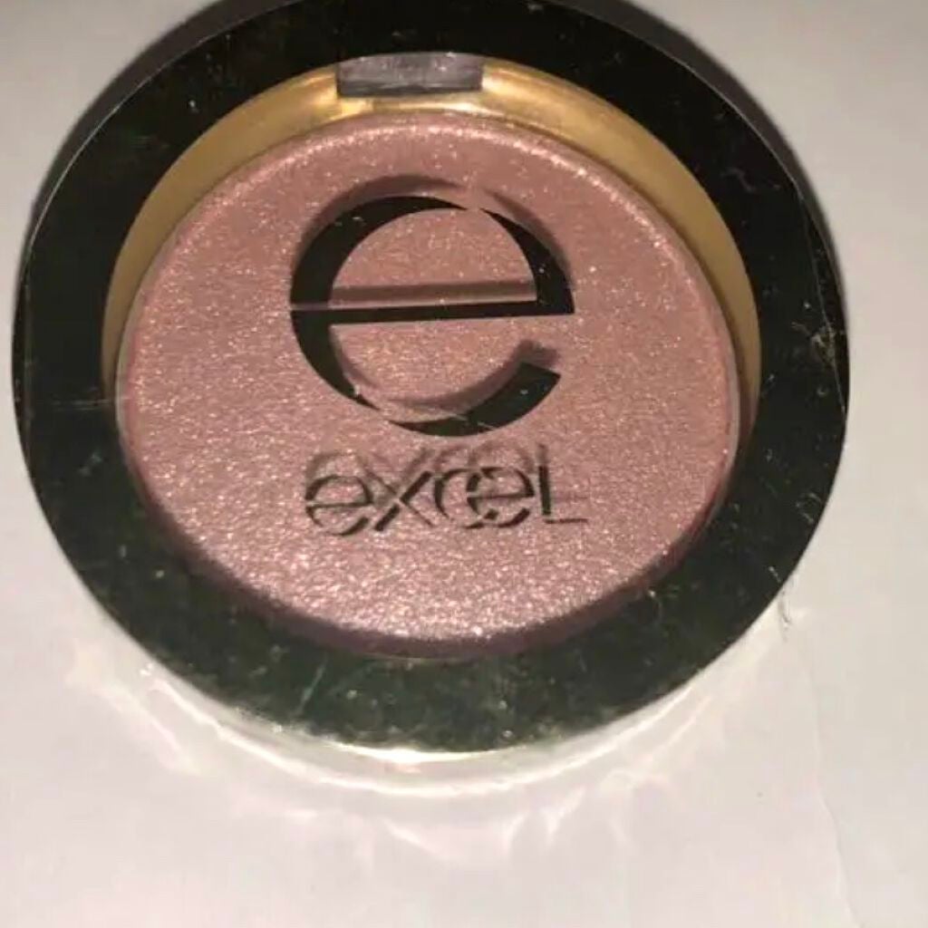 シャイニーシャドウ N/excel/単色アイシャドウを使ったクチコミ(1枚目)