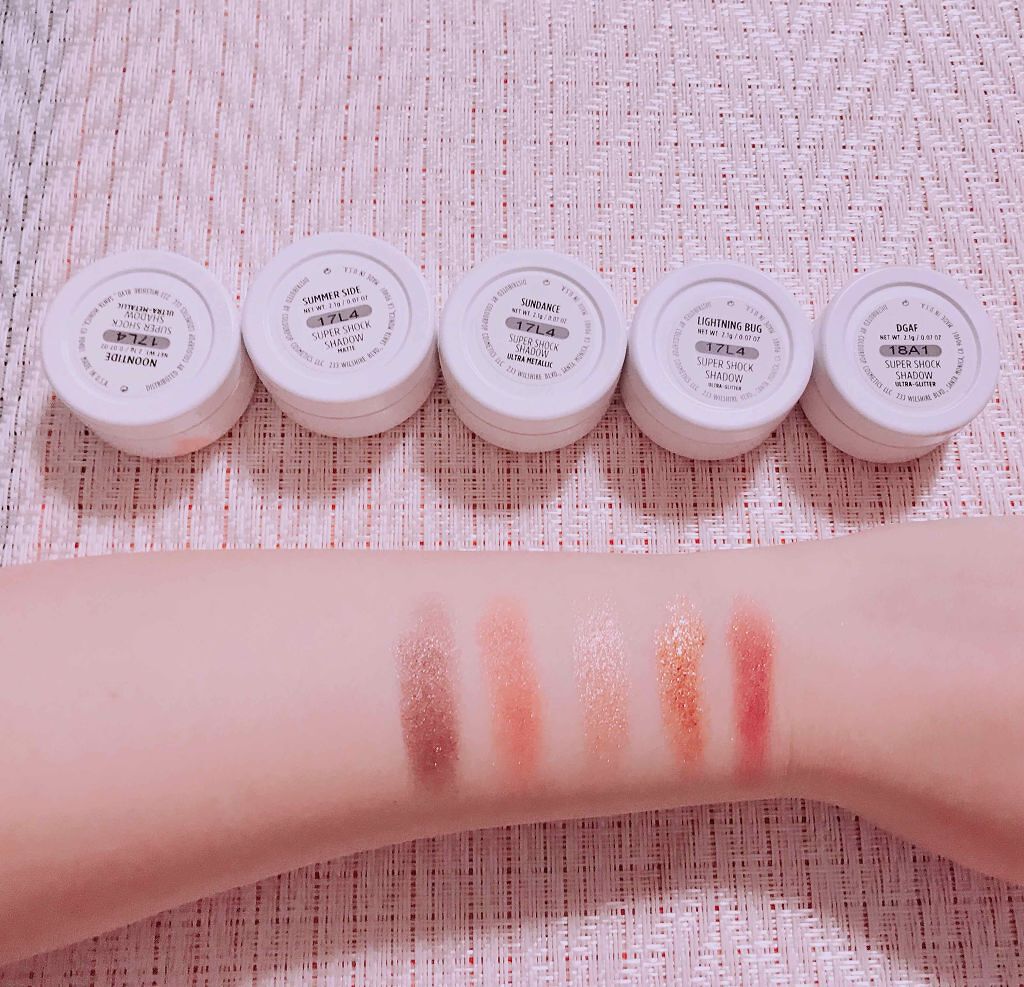 Super Shock Shadow/ColourPop/単色アイシャドウを使ったクチコミ(2枚目)