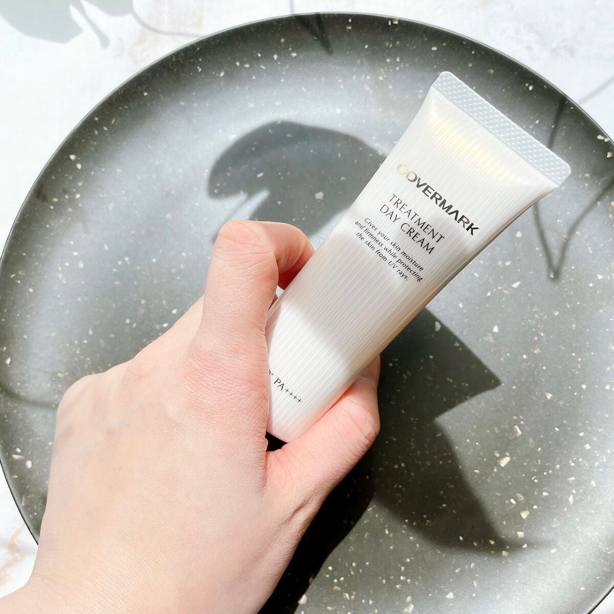 トリートメント デイ クリーム/COVERMARK/日焼け止めクリームを使ったクチコミ(8枚目)