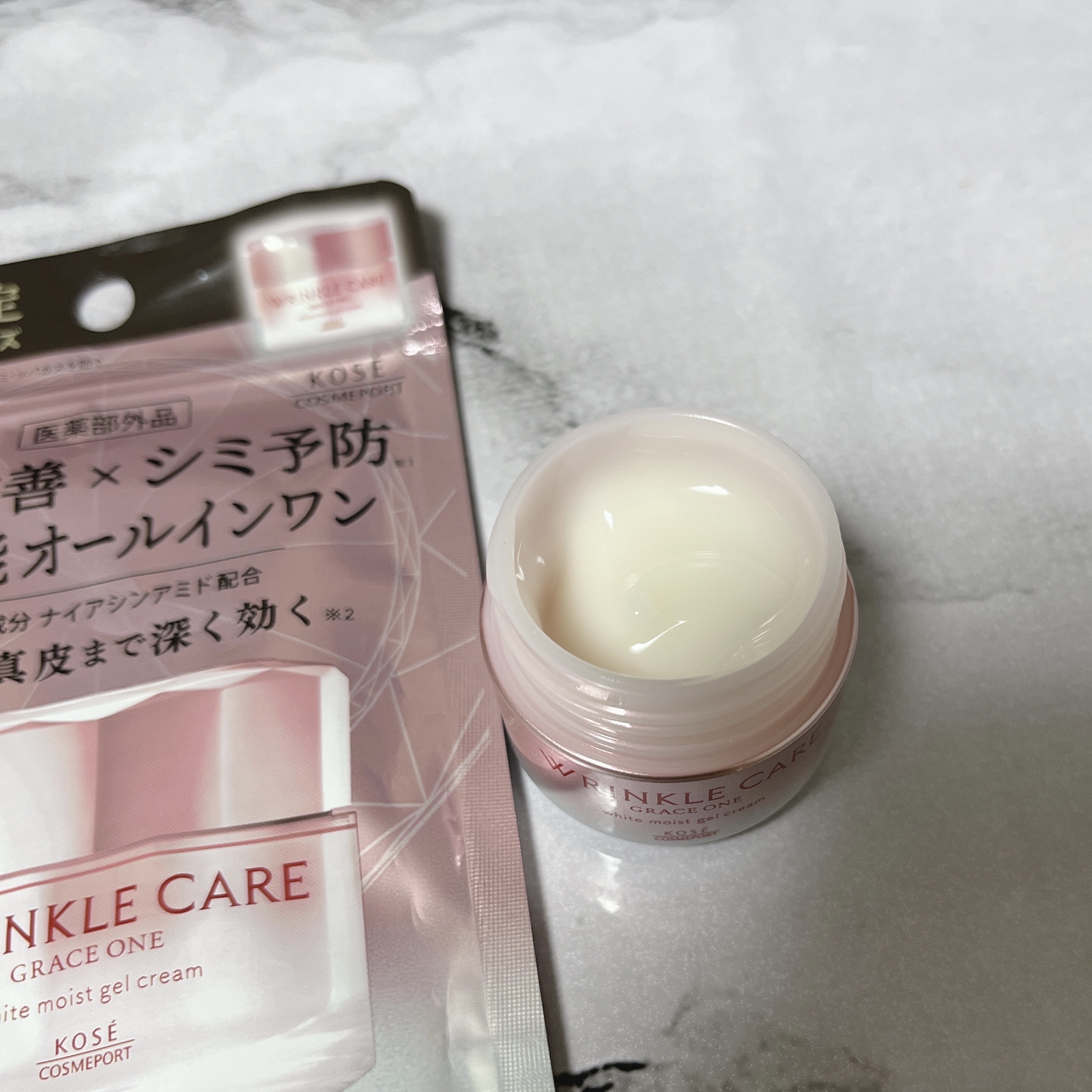 リンクルケア ホワイト モイストジェルクリーム/グレイスワン/オールインワン化粧品を使ったクチコミ（2枚目）