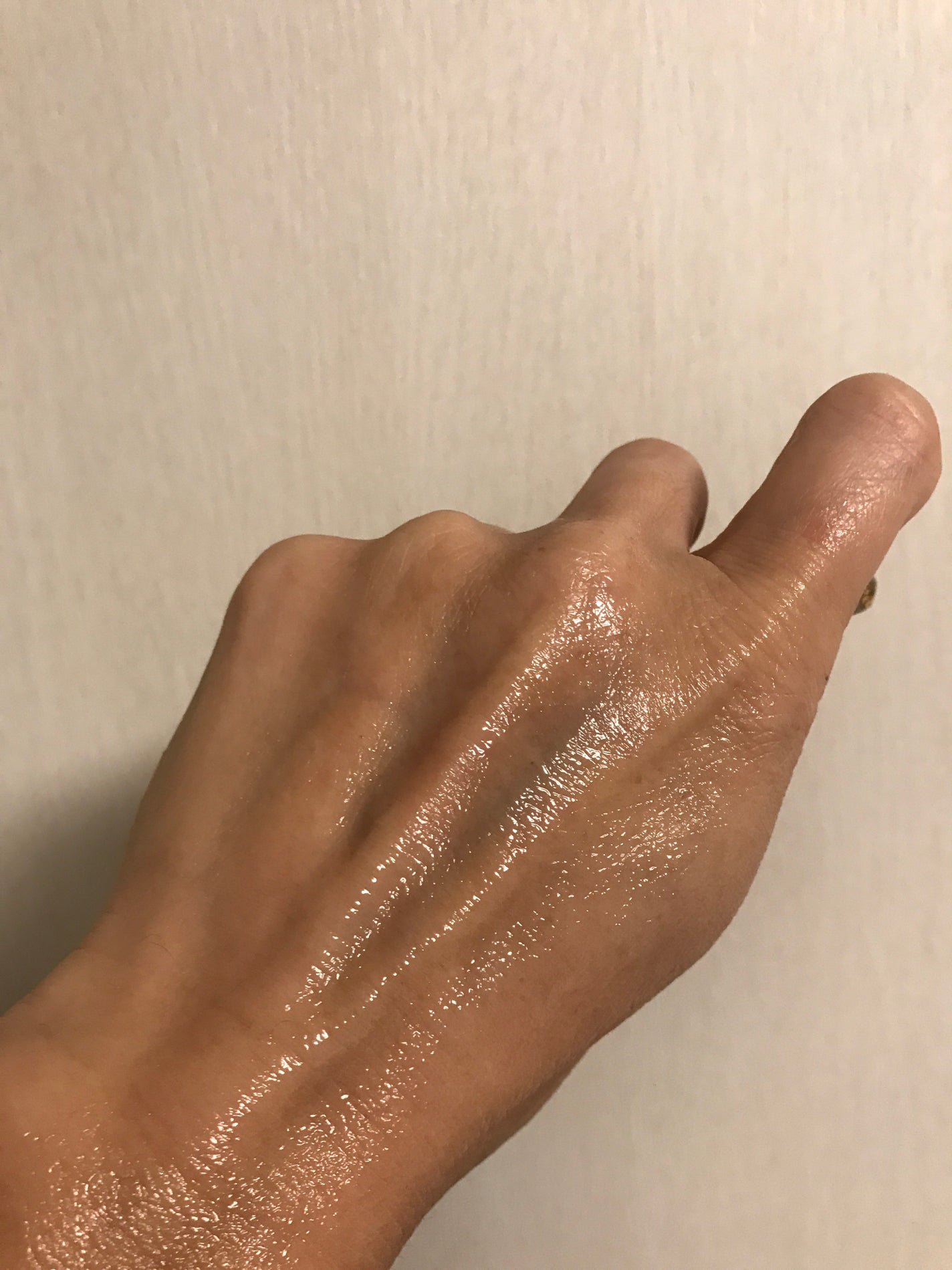 リルーチェスキンミルクローションプリズムリリー/コスメテックスローランド/ボディローションを使ったクチコミ(7枚目)