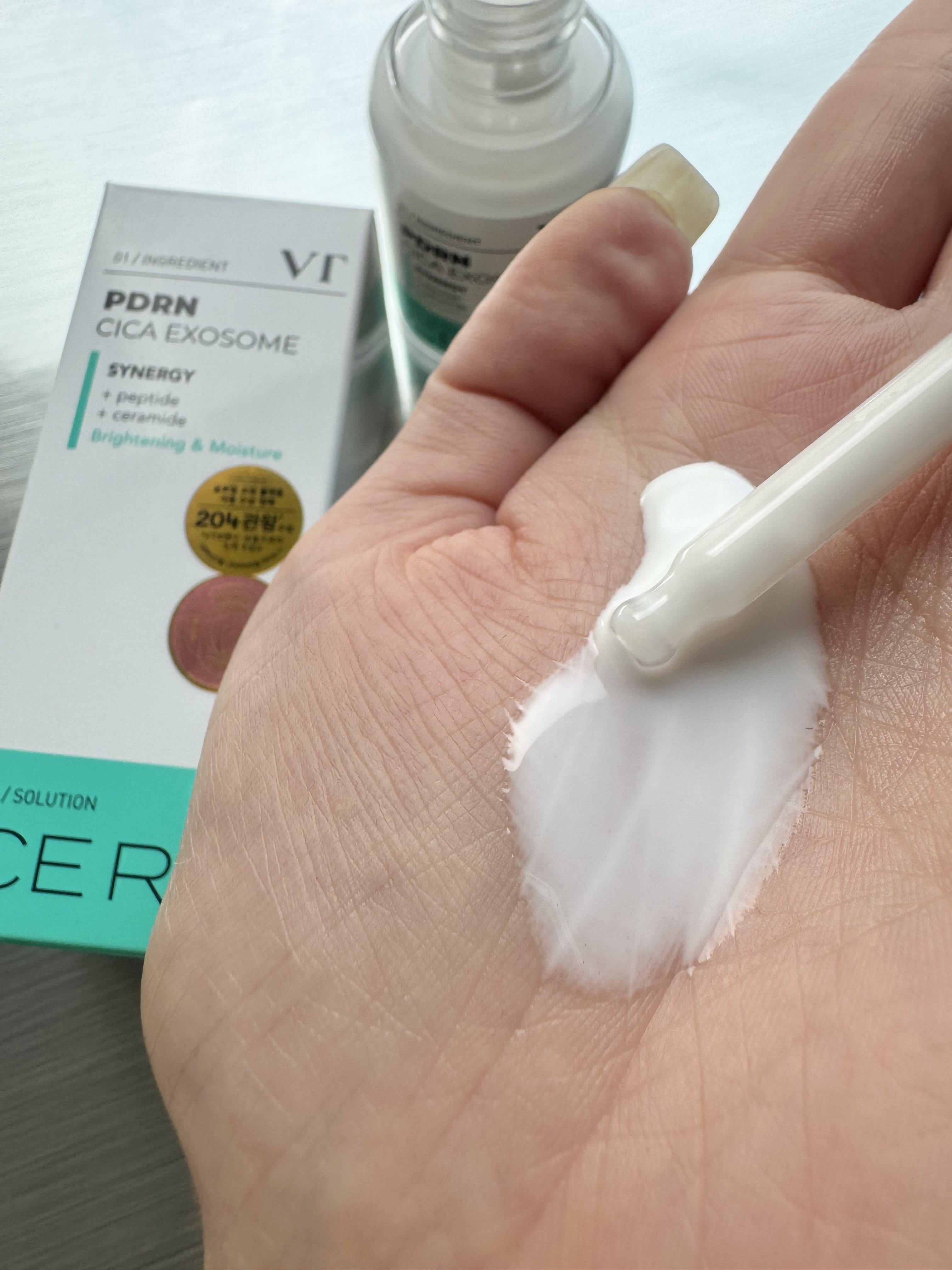 R5ファーミング アンプル/VT/美容液を使ったクチコミ（2枚目）