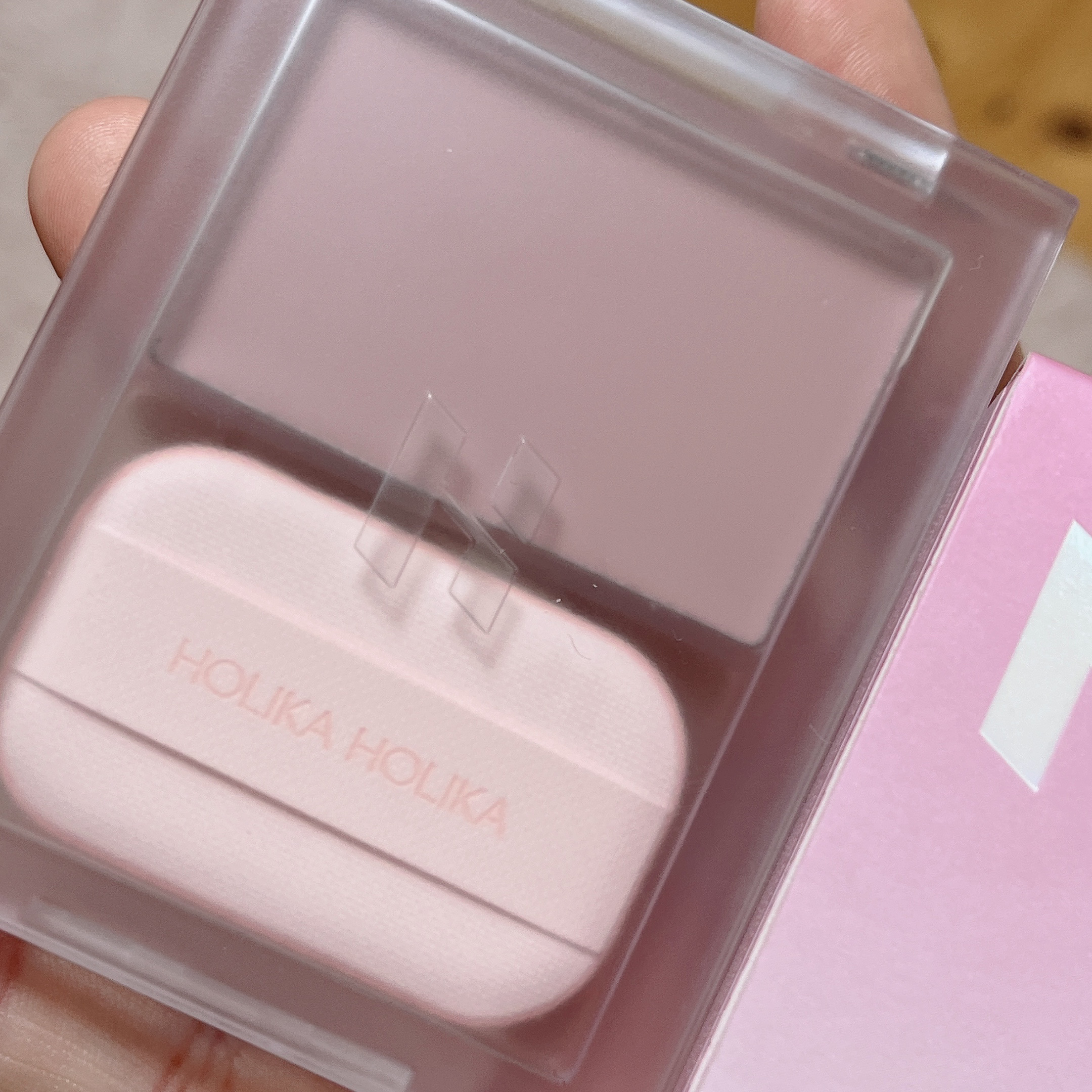 HOLIKA HOLIKA ティンテッドミルククリームブラッシュ のクチコミ「


HOLIKA HOLIKA  テッドミルククリームブラッシュ  06  Taro Lat.....」（1枚目）