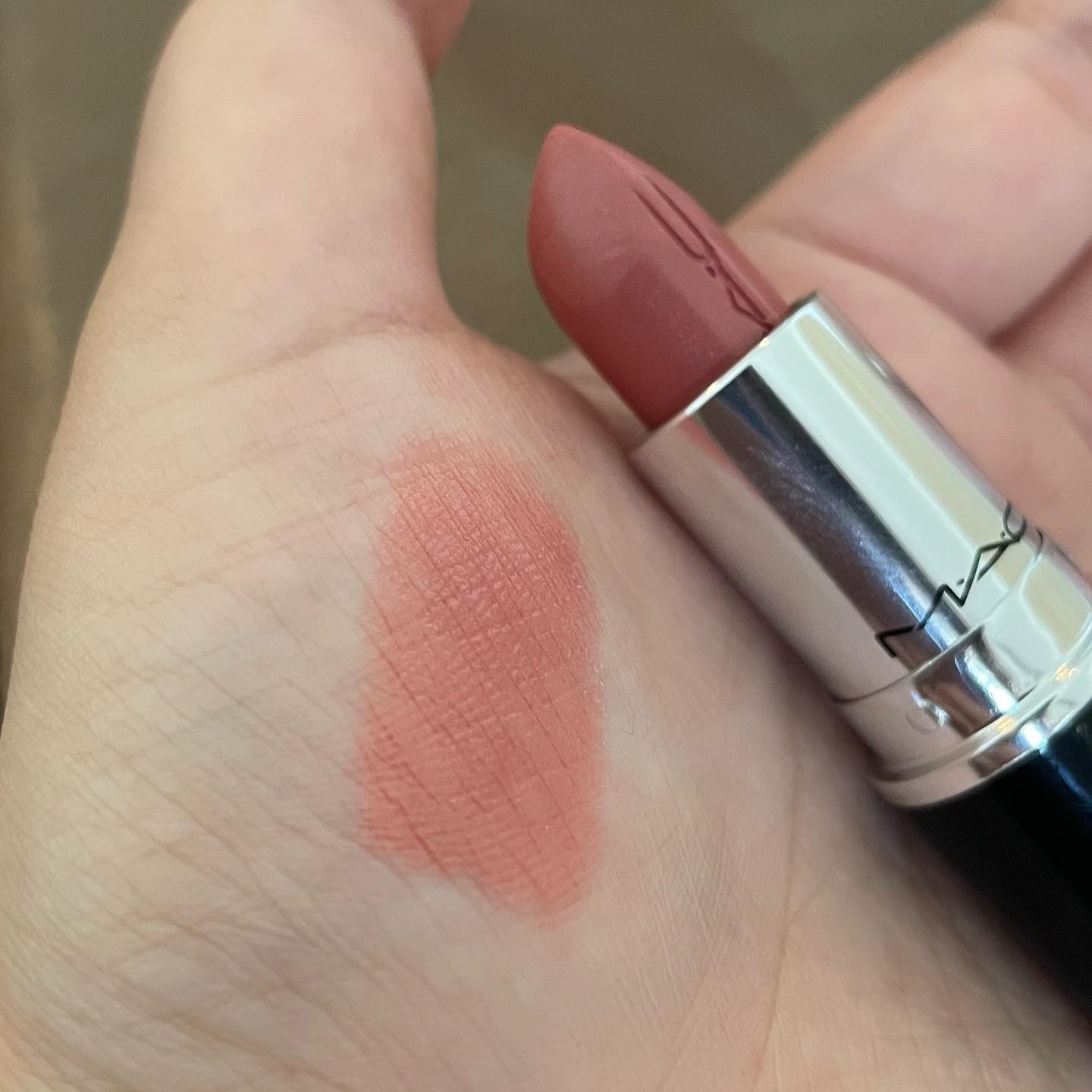 ラスターガラス リップスティック/M・A・C/口紅を使ったクチコミ（2枚目）