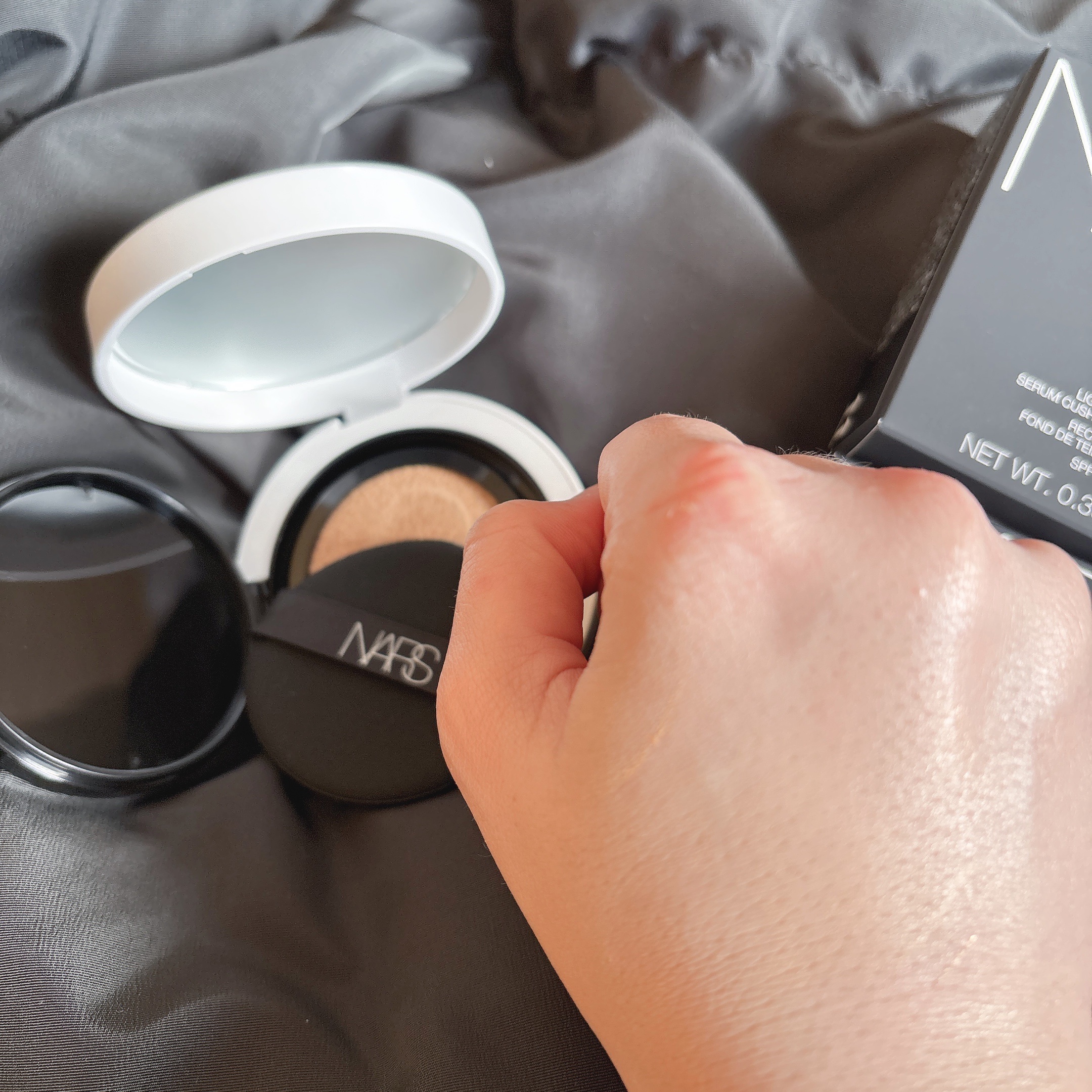 NARS ライトリフレクティング セラムクッション ファンデーション 03789/NARS/クッションファンデーションを使ったクチコミ（2枚目）