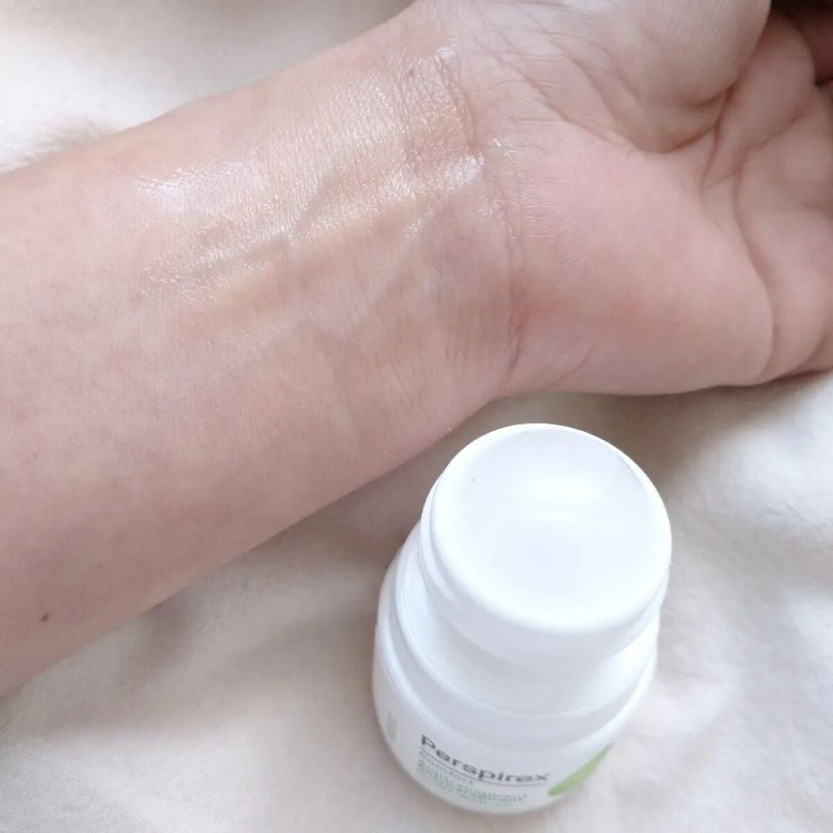 seiko_official on LIPS 「汗と臭いをロック!ワキガケアとしても愛されているアイテム@sa..」(4枚目)