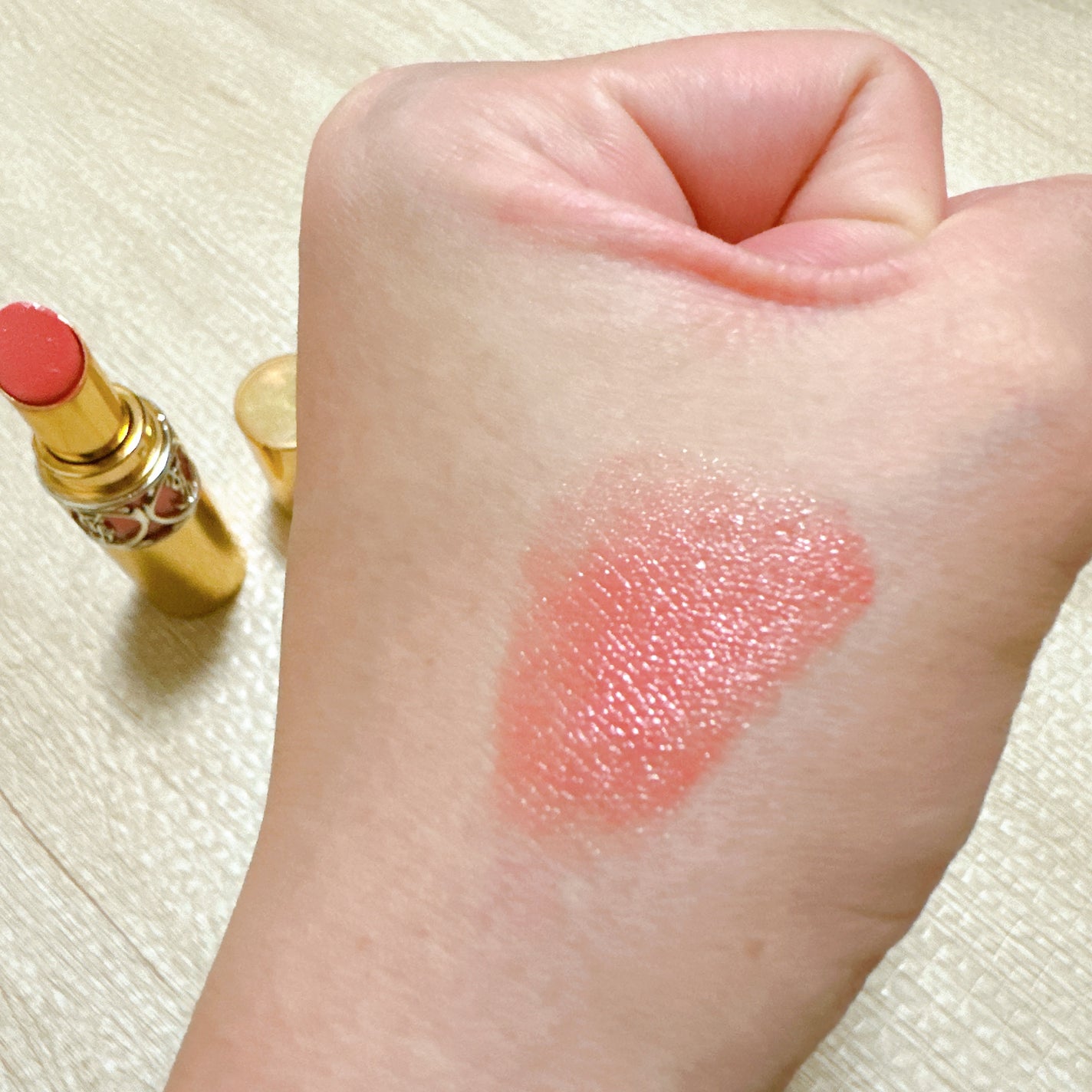 ルージュ ヴォリュプテ シャイン/YVES SAINT LAURENT BEAUTE/口紅を使ったクチコミ(4枚目)