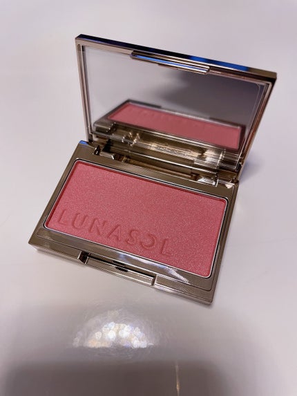 ルナソル カラーリングシアーチークス(グロウ)/LUNASOL/パウダーチークを使ったクチコミ(1枚目)