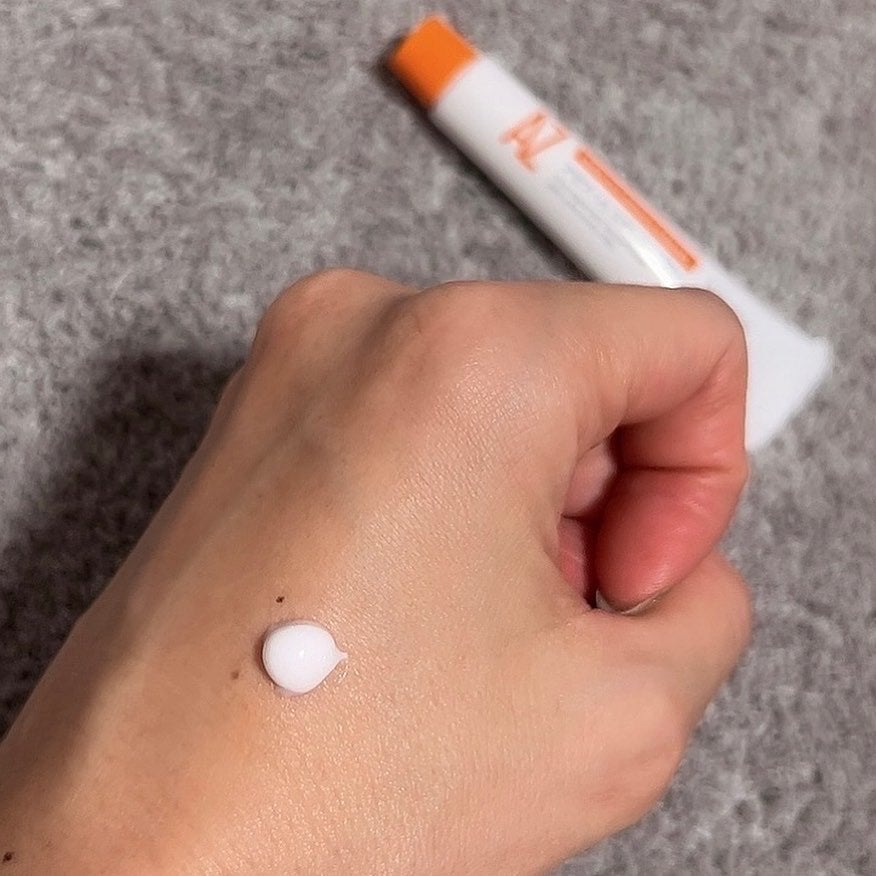 mochi ♡ →フォロバ on LIPS 「大人ニキビ・ニキビ跡に話題のアゼライン酸20%配合クリームアゼ..」(2枚目)